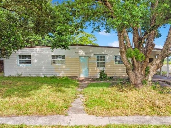 1502 EGAN DRIVE , ORLANDO, FL 32822