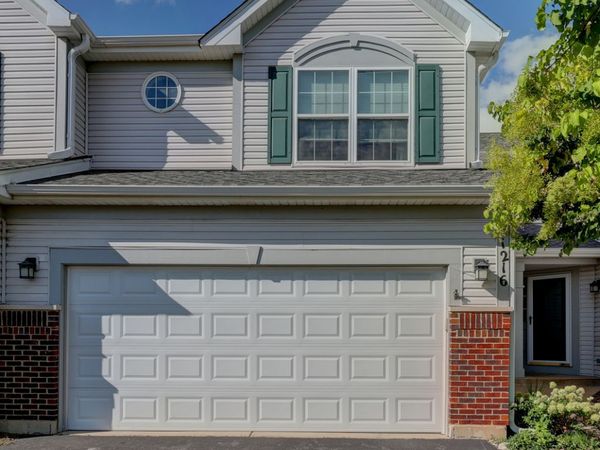 1216 APPALOOSA Way , Bartlett, IL 60103