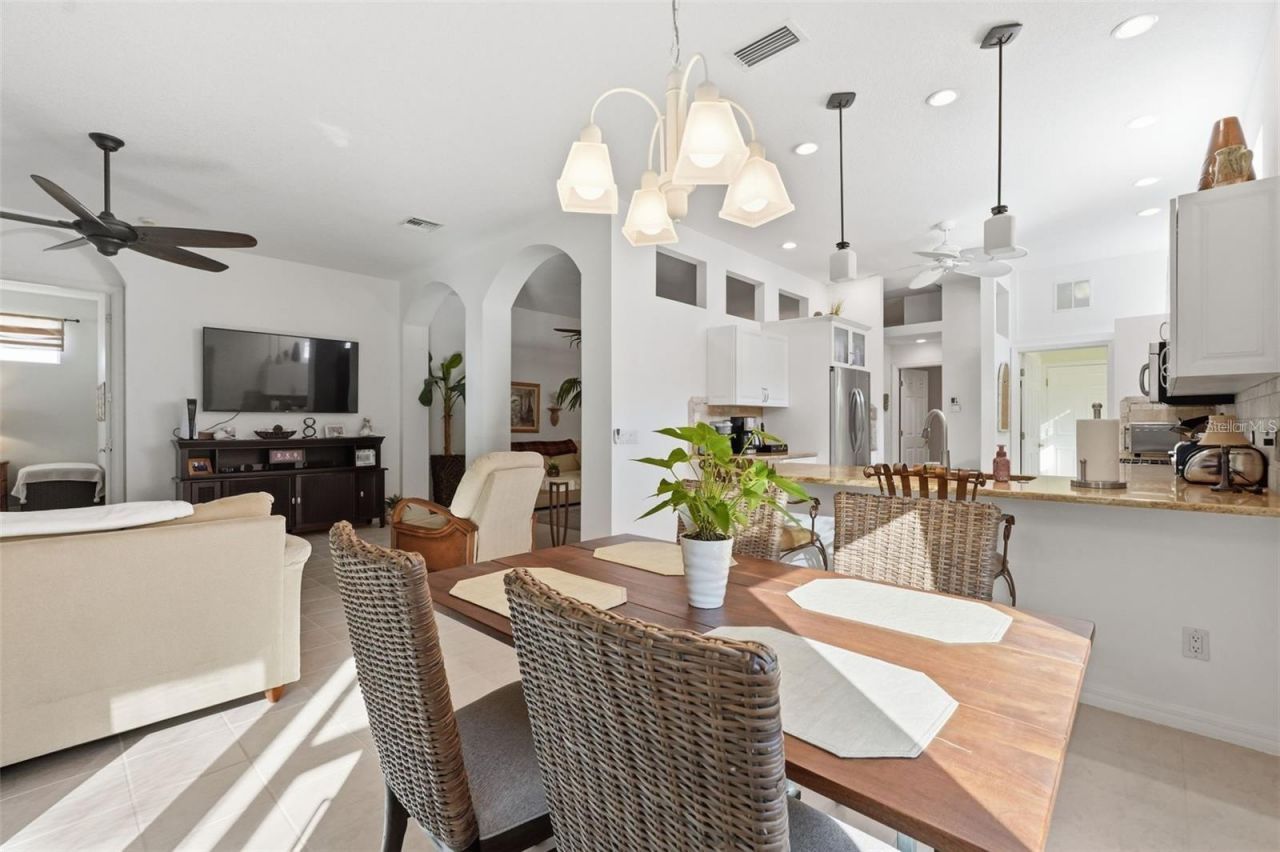 5127 Hanging Moss Lane, Sarasota, FL 34238 Photo