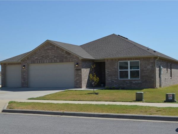 10607 Pine , Fort Smith, AR 72916