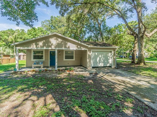 185 ROOSEVELT AVENUE, BROOKSVILLE, FL 34604