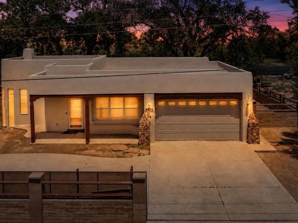 2419 Jerry Road SW, Albuquerque, NM 87105