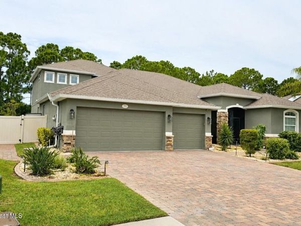 539 Easton Forest Circle SE, Palm Bay, FL 32909