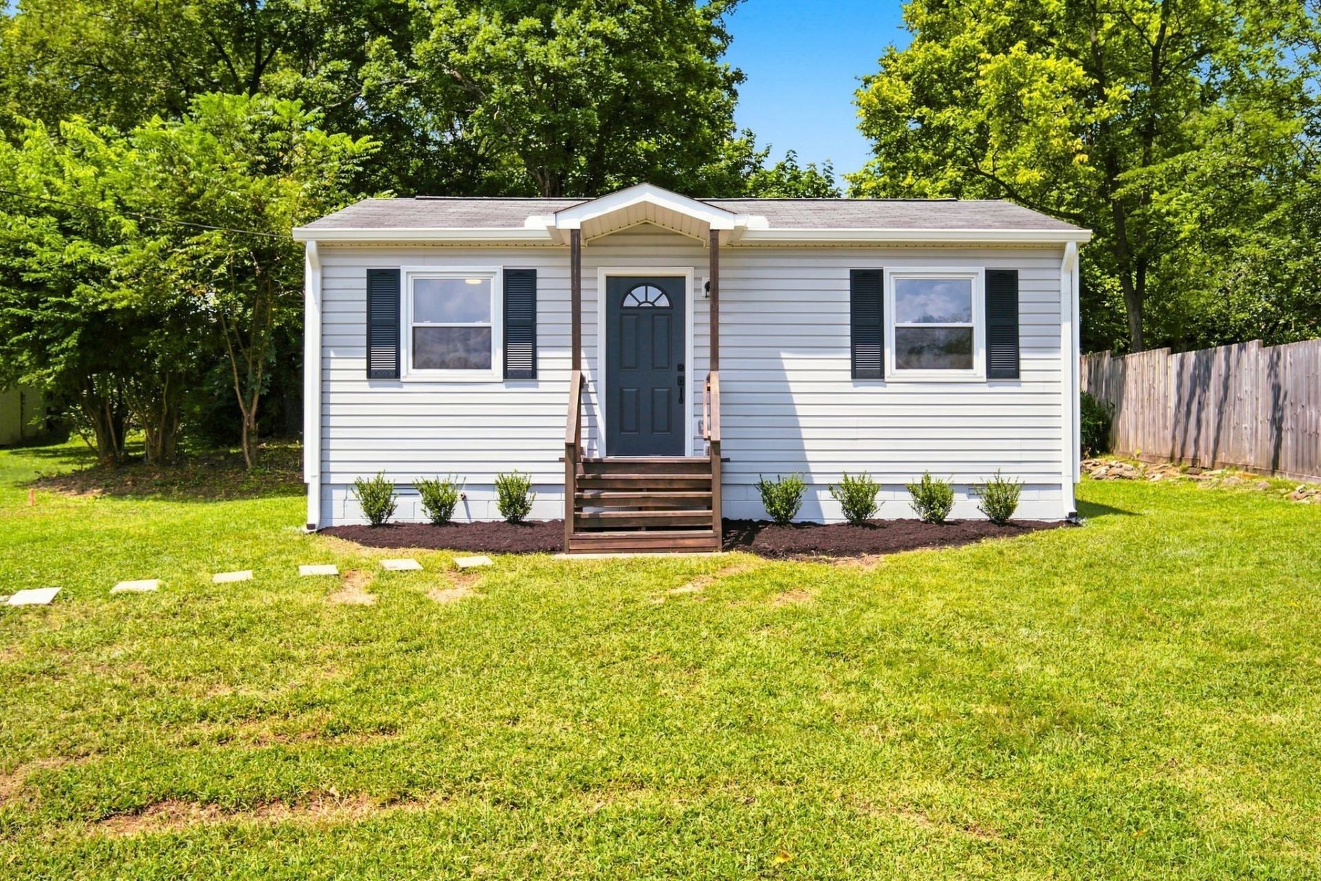 2601b Inga St, Nashville, TN 37216 Main Photo