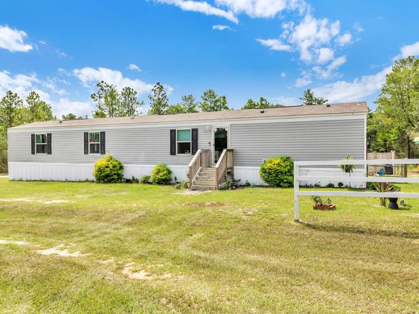 12 Candy Lane, DeFuniak Springs, FL 32433