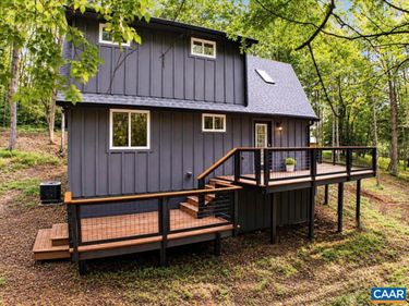 325 PERSIMMON HILL DR, Roseland, VA 22967