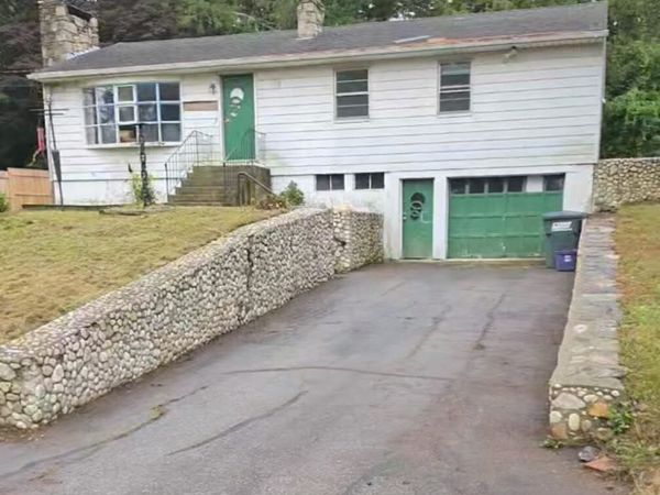 11 Sunset, Ledyard, CT 06339
