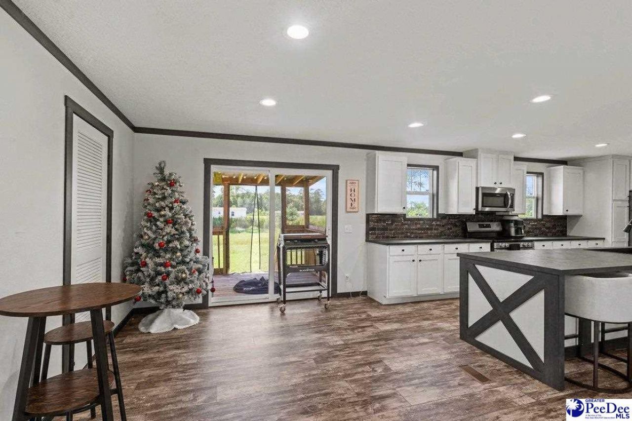 2432 Nature Dr Photo 9