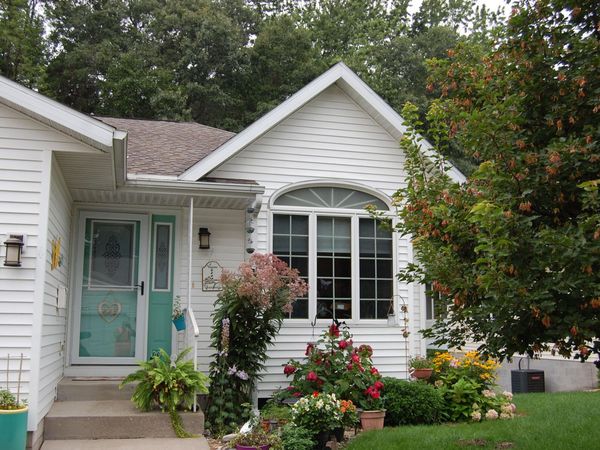 17041 Grandview Drive, Ferrysburg, MI 49409