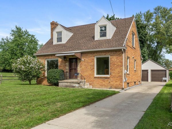 1363 Myrtle Street NW, Grand Rapids, MI 49504