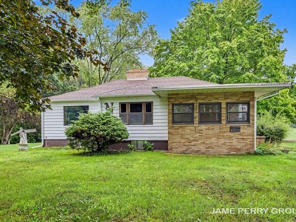 3505 S Sheridan Road, Sheridan, MI 48884