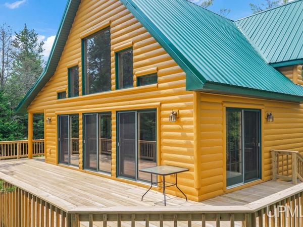 478S Harbor Lights Trail, Thompson Twp, MI 49854