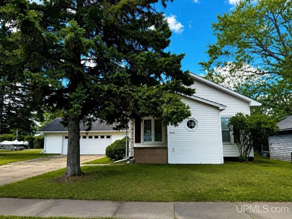 208 Lyman Street, Kingsford, MI 49802
