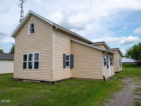 31 S Belmore Street, Leipsic, OH 45856
