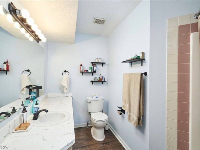350 Village Pointe Drive, Unit 3, Akron, OH 44313 Photo 10