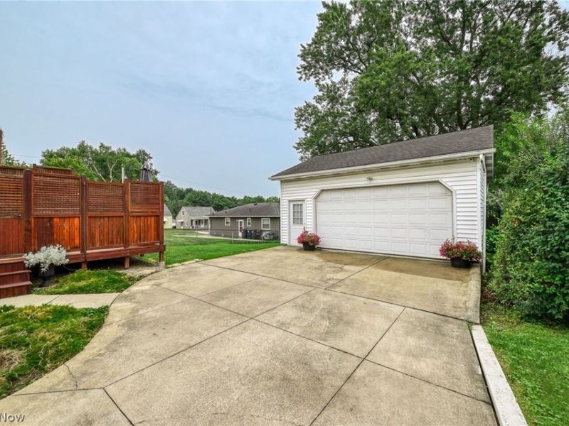 650 Prentiss Avenue, Akron, OH 44306 Photo 4