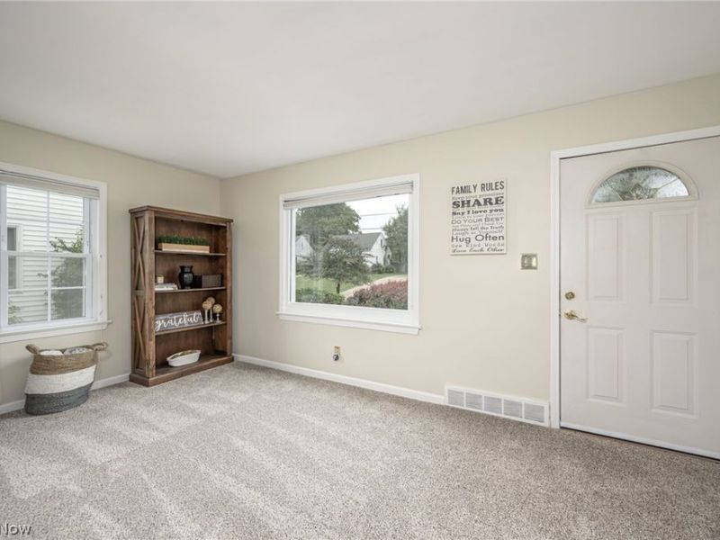 650 Prentiss Avenue, Akron, OH 44306 Photo 7