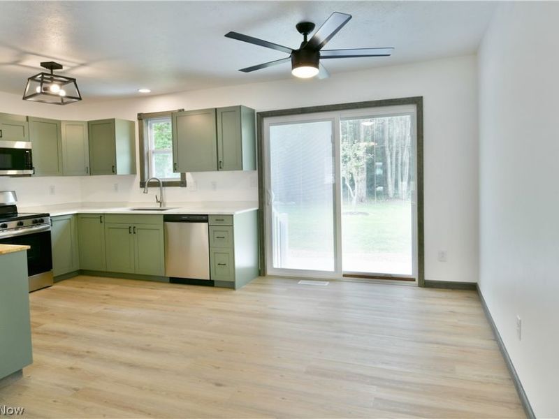 4903 Maple Street, Vienna, OH 44473 Photo 13