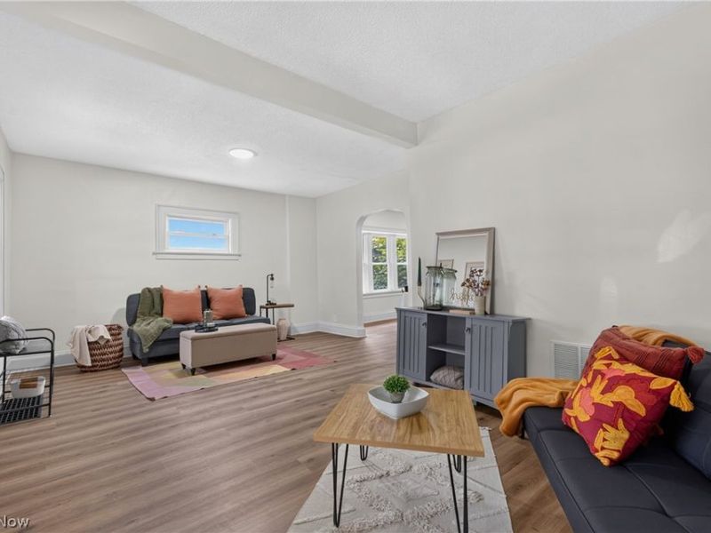 96 E Ido Avenue, Akron, OH 44301 Photo 3