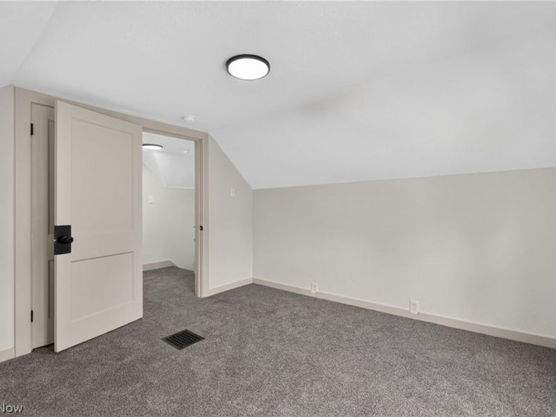 96 E Ido Avenue, Akron, OH 44301 Photo 34