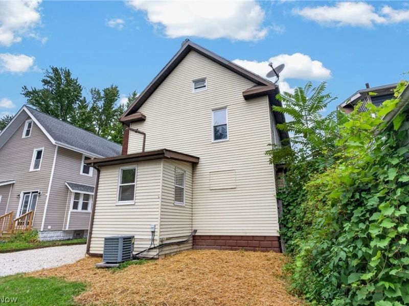 96 E Ido Avenue, Akron, OH 44301 Photo 37