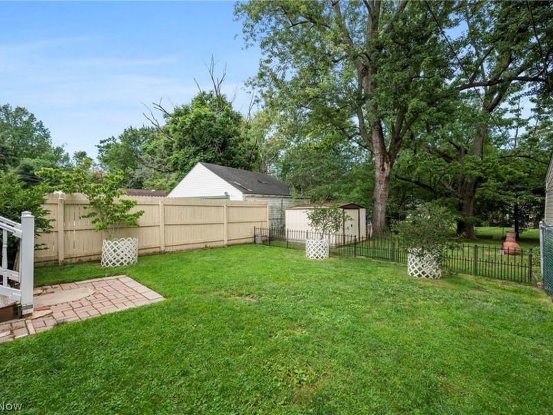 24231 Yosemite Drive, Euclid, OH 44117 Photo 31