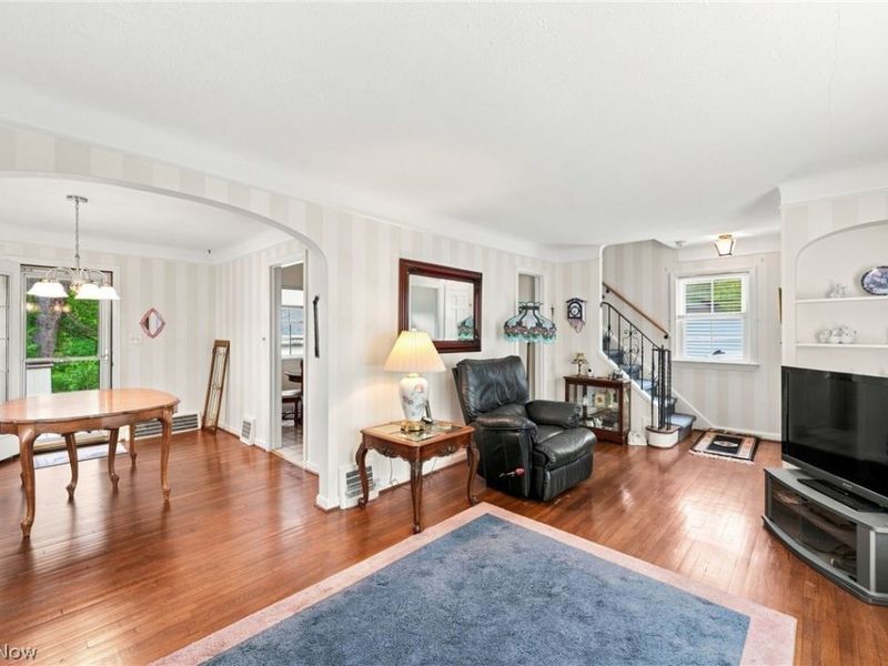 24231 Yosemite Drive, Euclid, OH 44117 Photo 6