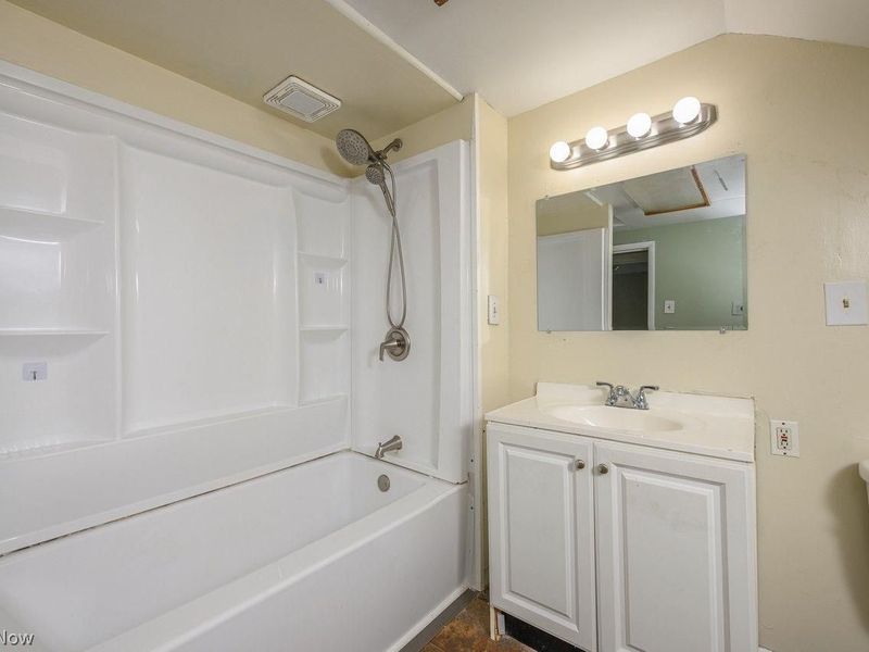 1838 Ford Avenue, Akron, OH 44305 Photo 16