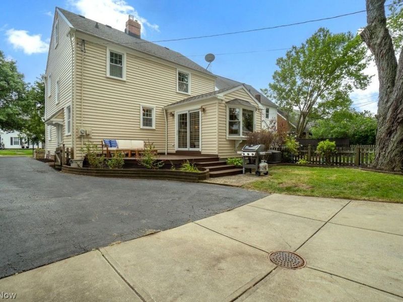 2224 Fenwick Road, University Heights, OH 44118 Photo 33