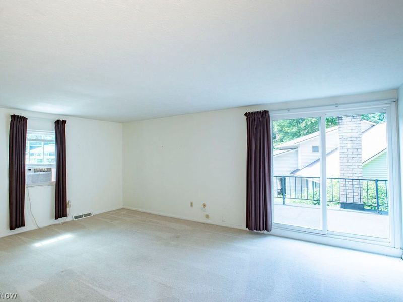 16953 Deerfield Drive, Strongsville, OH 44136 Photo 29