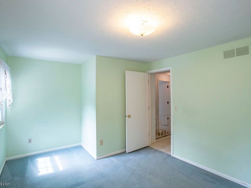 16953 Deerfield Drive, Strongsville, OH 44136 Photo 37