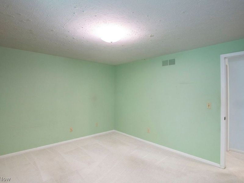 16953 Deerfield Drive, Strongsville, OH 44136 Photo 38