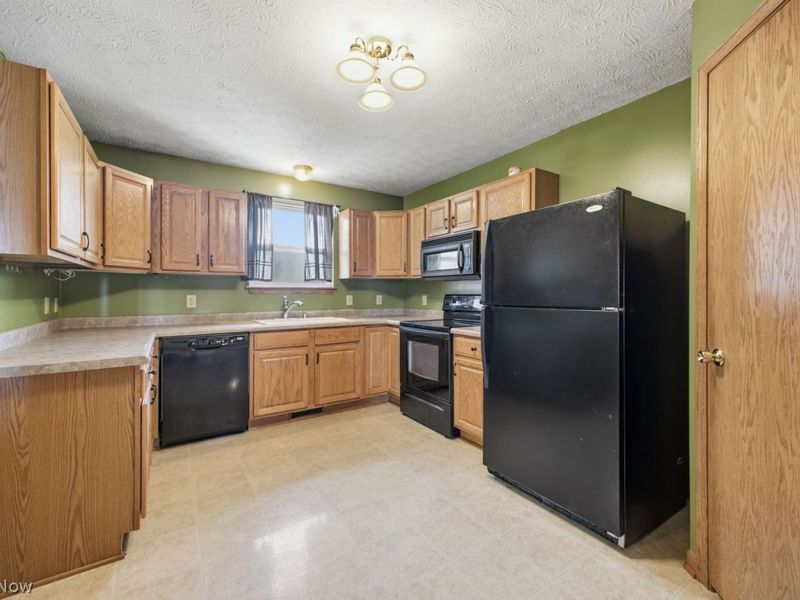 19751 McGavern Road, Salineville, OH 43945 Photo 7