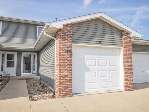 4762 Foxtail Court , Marion, IA 52302