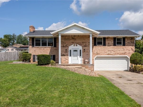 302 Virginia Cir, Uniontown, PA 15401
