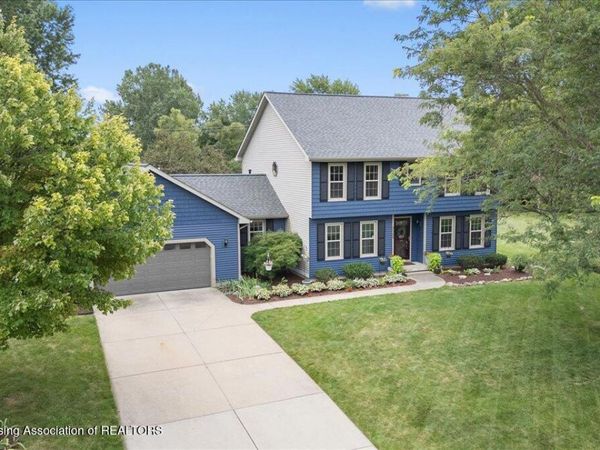2525 Varsity Lane, Holt, MI 48842