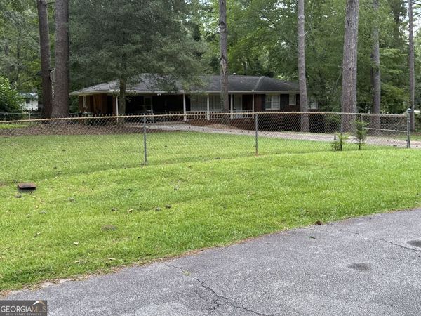 856 Virginia Court, Conyers, GA 30094
