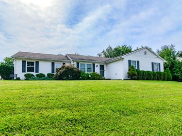 384 Stone Creek Drive, Lexington, KY 40503