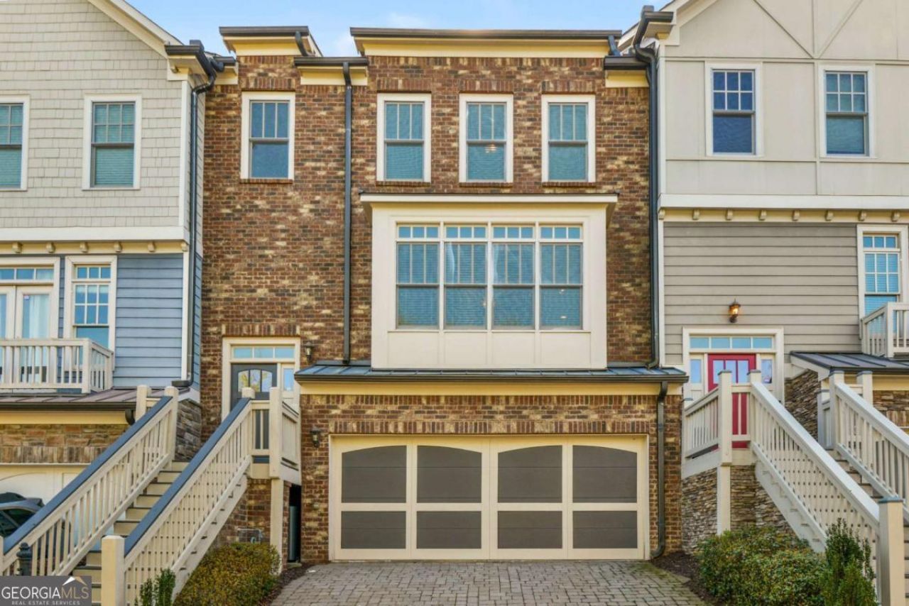 1660 Gilstrap Lane Nw, Atlanta, GA 30318 Main Photo
