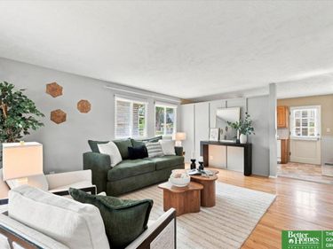 9804 Ruggles Street, Omaha, NE 68134