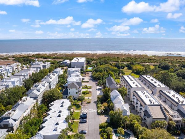 202 Olive Way , St. Simons Island, GA 31522