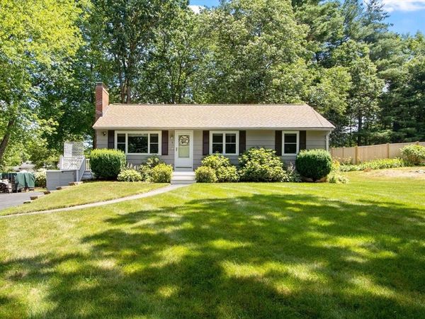 9 Elm Road, Westford, MA 01886