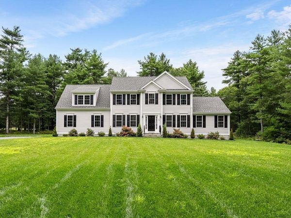 128 Thomas St, Middleboro, MA 02346