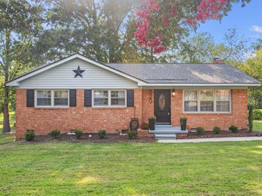 820 Greenwich Street, Raleigh, NC 27610