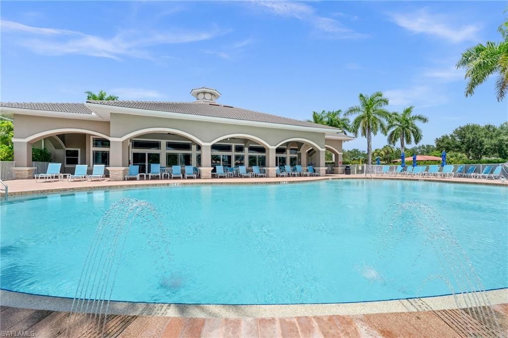 14105 Winchester Ct , Unit 504, Naples, FL 34114 Photo