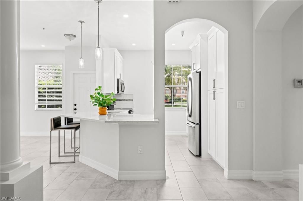 14105 Winchester Ct , Unit 504, Naples, FL 34114 Photo