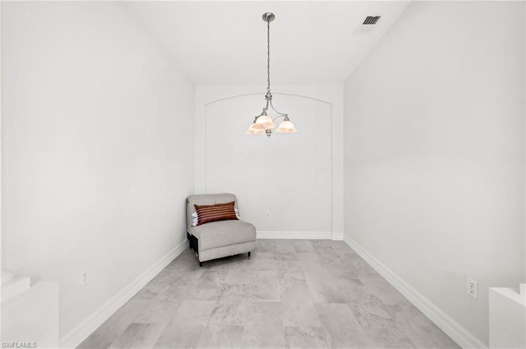 14105 Winchester Ct , Unit 504, Naples, FL 34114 Photo