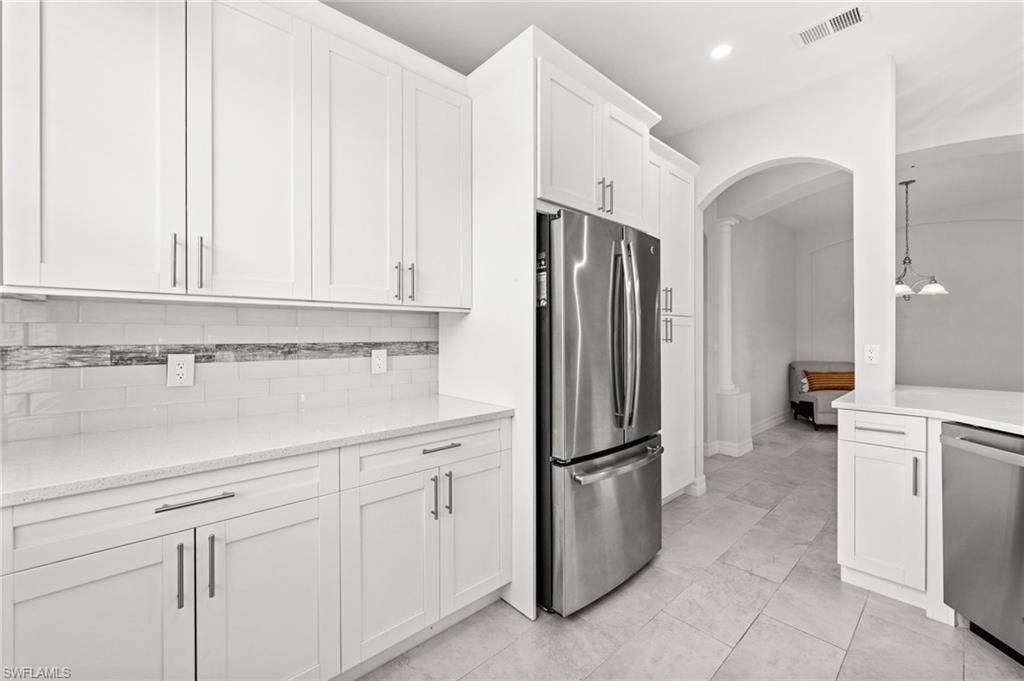 14105 Winchester Ct , Unit 504, Naples, FL 34114 Photo
