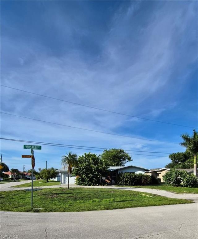 5201 Glade Ct Ne, Cape Coral, FL 33904 Photo