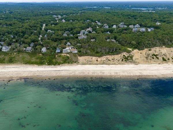 4 Clapp Lane , Sagamore Beach, MA 02562